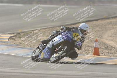 media/Dec-08-2024-CVMA (Sun) [[267e5a7075]]/Race 4-Amateur Supersport Middleweight/